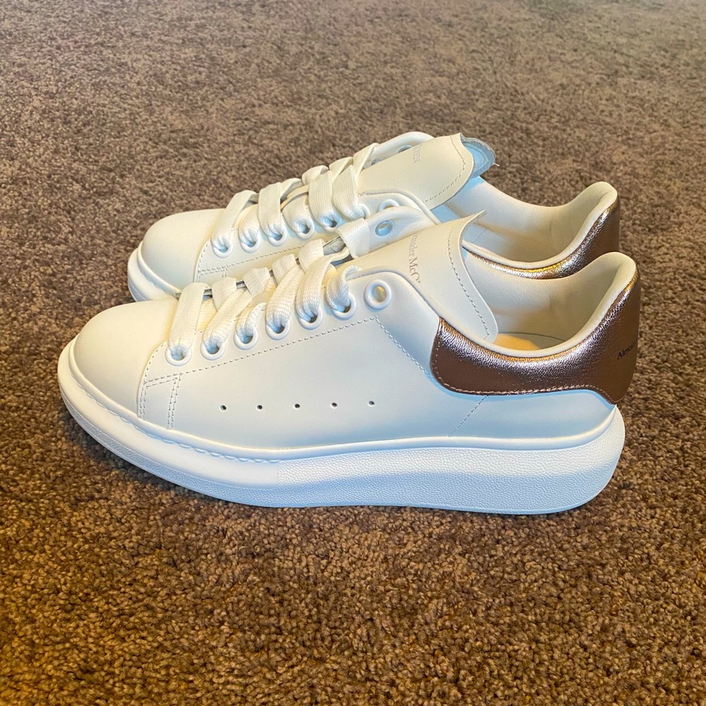Alexander McQueen Rose Gold *Size 8*